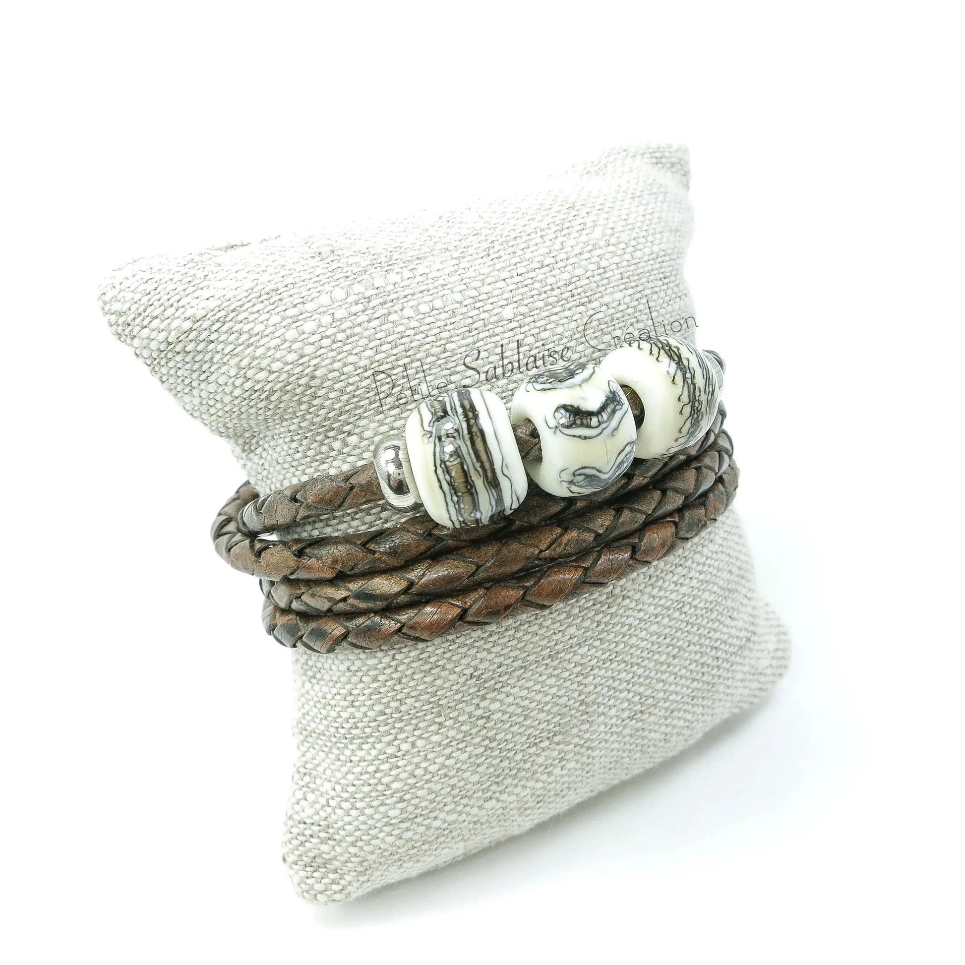 Bracelet Unisexe en cuir tressé brun Artisanal - Petite Sablaise