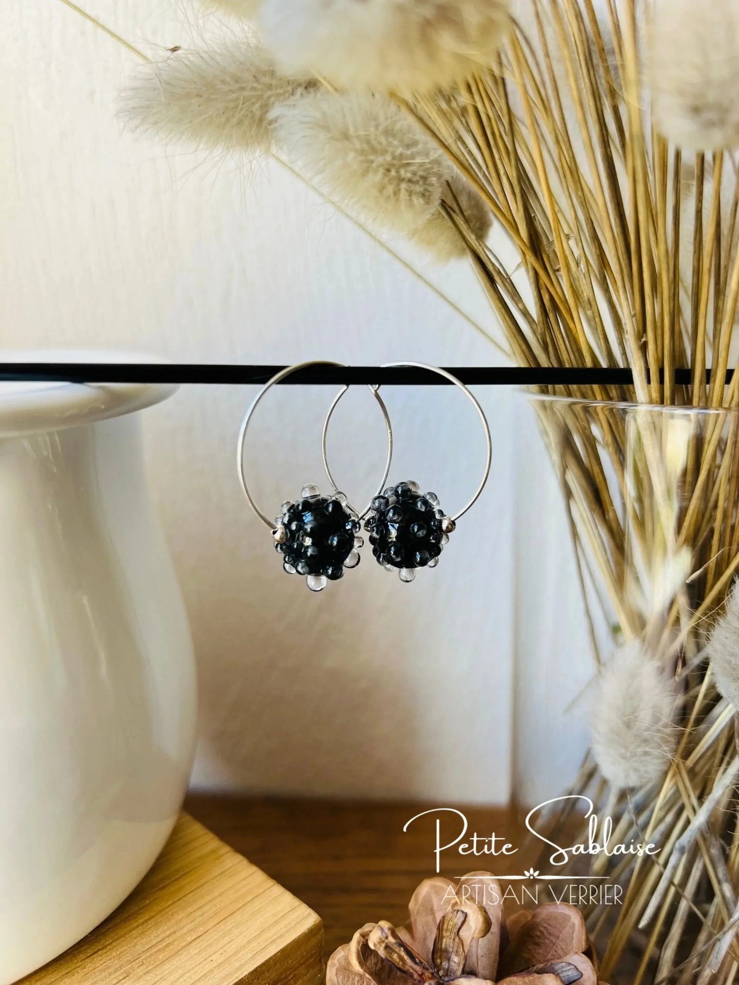 Créoles Artisanales Noires de la Collection Harmonie en Argent - Petite Sablaise