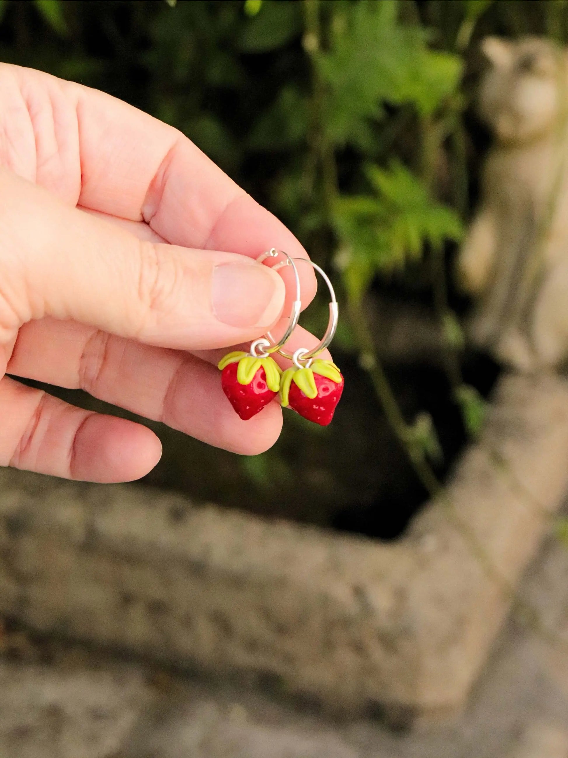 Créoles Fraise en Argent Massif et en Verre de Murano 🍓 Petite Sablaise