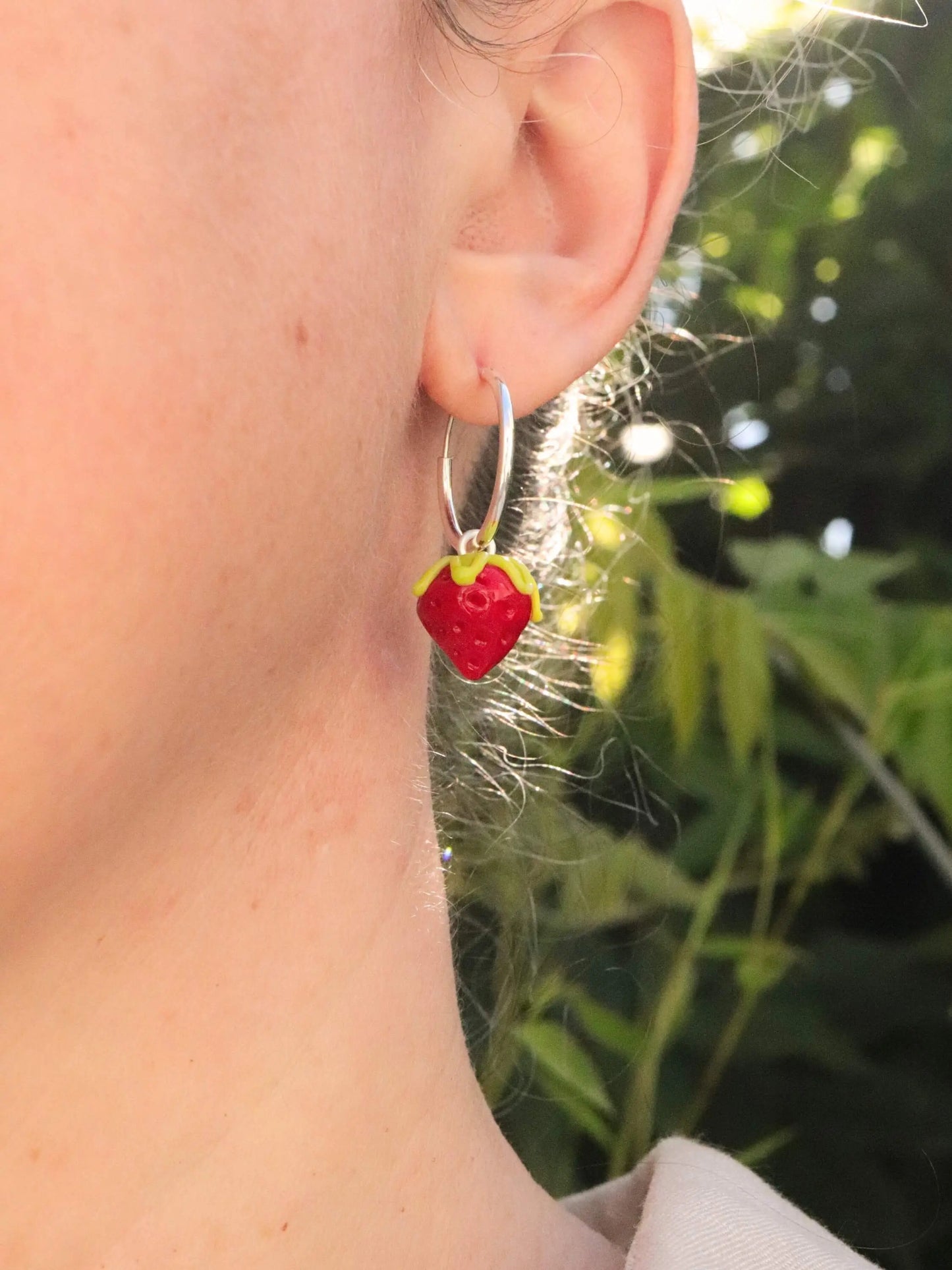 Créoles Fraise en Argent Massif et en Verre de Murano 🍓 Petite Sablaise