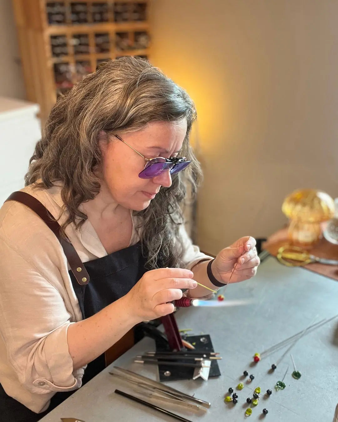 Atelier de la Petite Sablaise - Réalisation d'une perle de verre au chalumeau