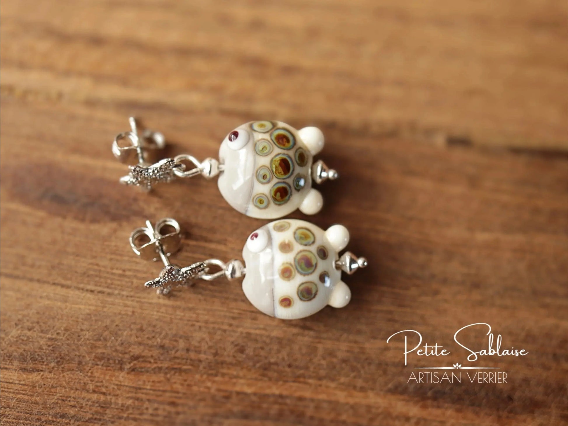 Boucles d'Oreilles Fantaisies Etoile de Mer et Petits Poissons ivoires - Petite Sablaise