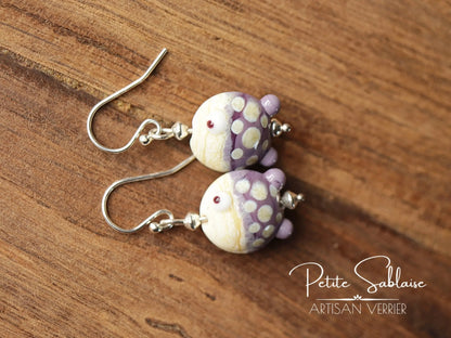 Boucles d'Oreilles Fantaisies Petits Poissons violet en Argent - Petite Sablaise