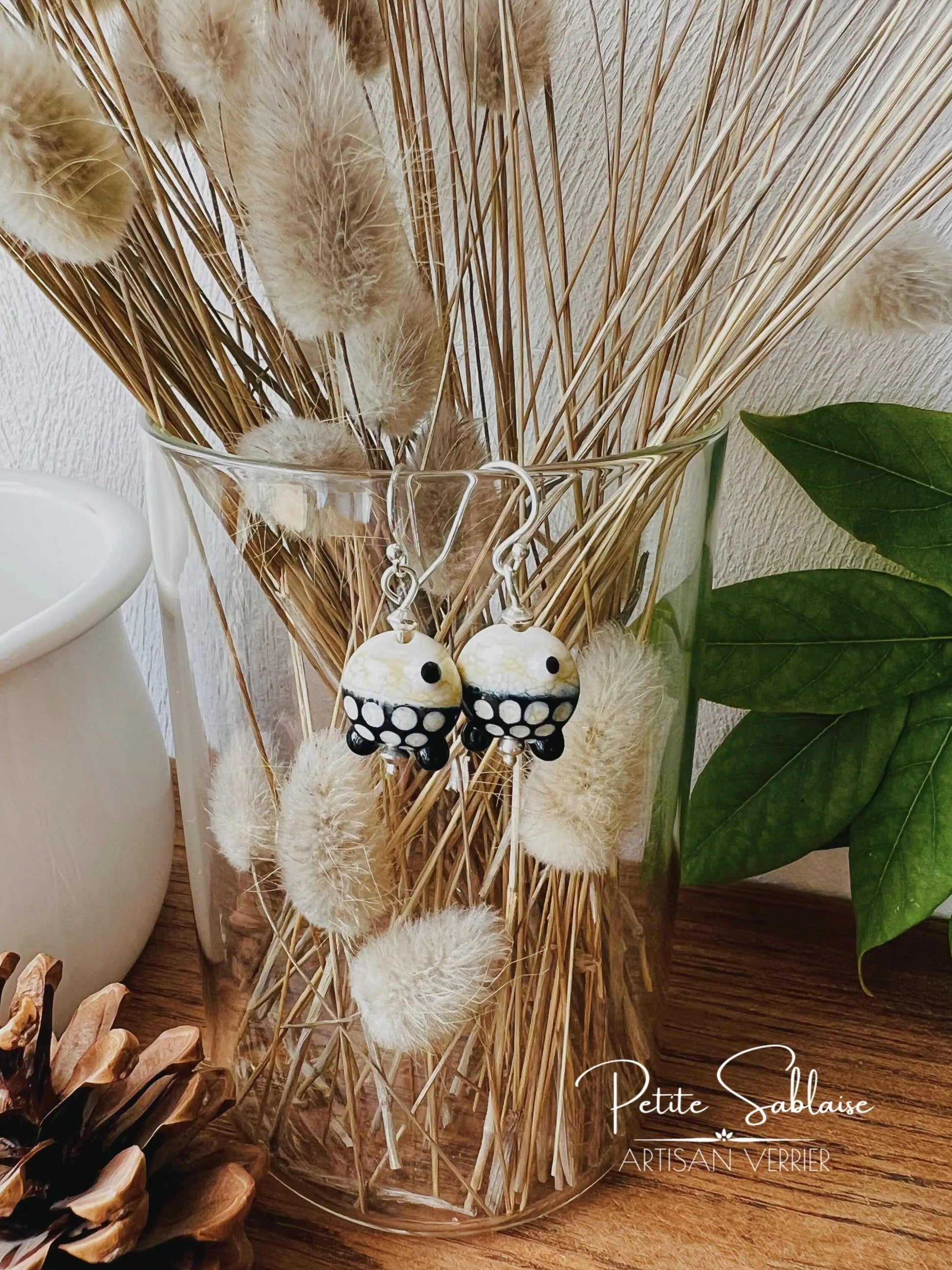 Boucles d'oreilles Fantaisies Petits Poissons noirs et ivoires en Argent - Petite Sablaise