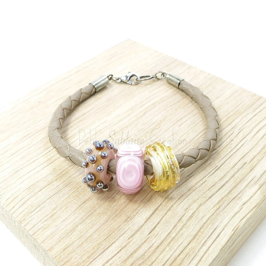 Bracelet Artisanal Fantaisie de Perles aux tons Rose et Or - Petite Sablaise