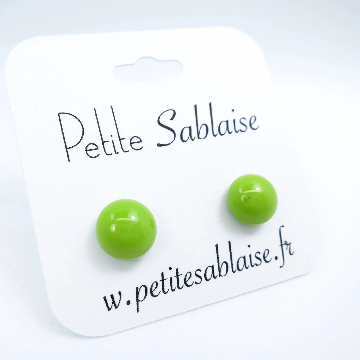 Puces d'Oreilles Fantaisies Vert Pomme Hypoallergénique 🍏 - Petite Sablaise